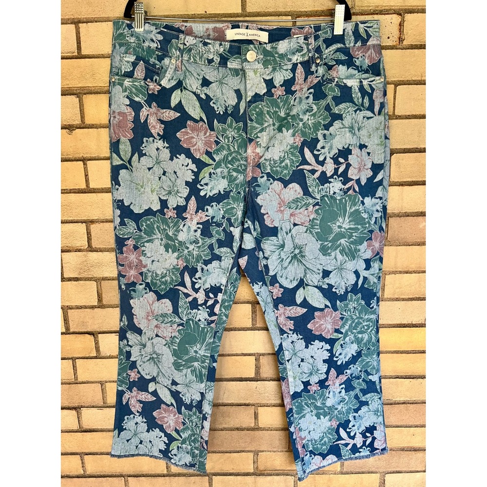 Vintage America Boho Capri Floral Print Blue Denim Jeans Womens Size 20W